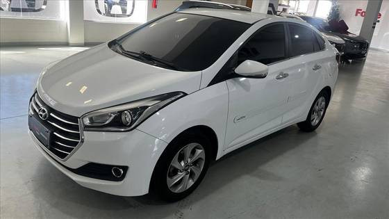 HYUNDAI HB20 1.6 PREMIUM 16V FLEX 4P AUTOMÁTICO HYUNDAI HB20 1.6 PREMIUM 16V FLEX 4P AUTOMÁTICO